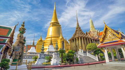 Kuil di Thailand. Foto: Noppasin Wongchum/Shutterstock