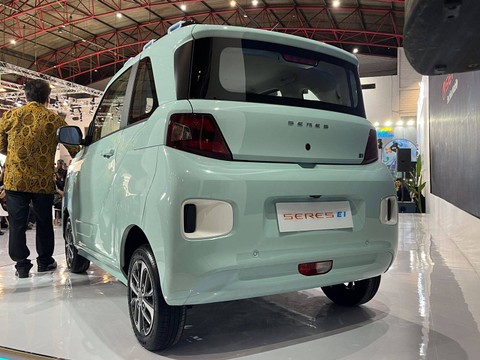 Mobil listrik Seres E1 di PEVS 2023. Foto: Sena Pratama/kumparan