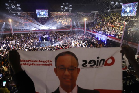 Anies Baswedan menghadiri Temu Kebangsaan Relawan di Tenis Indoor Senayan, Jakarta, Minggu (21/5/2023). Foto: Dicky Adam Sidiq/kumparan