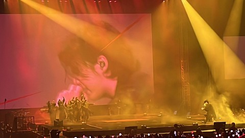 Konser Suga BTS Agust D Tour hari kedua di ICE BSD, Serpong, Sabtu (27/5).   Foto: Ela Nurlaela/kumparan