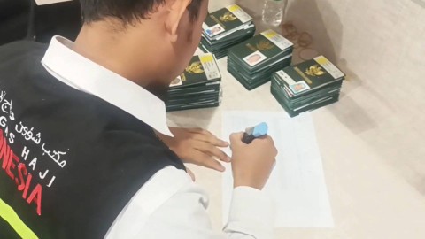 Proses penitipan paspor ke muassasah+SOT kadaker Madinah. Foto: MCH 2023