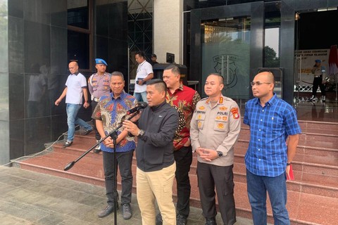 Kapolda Metro Jaya Irjen Pol Karyoto memberikan keterangan pers di Polda Metro Jaya, Minggu (28/5). Foto: Luthfi Humam/kumparan