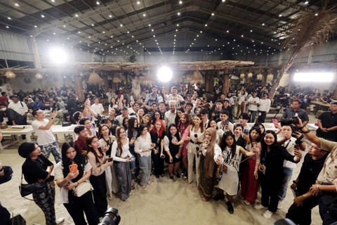 Ganjar Pranowo bersama para peserta Talkshow Milenial With Gen Z and Milenials Influencers, Selebgram, TikTokers. Foto: Dok. Istimewa