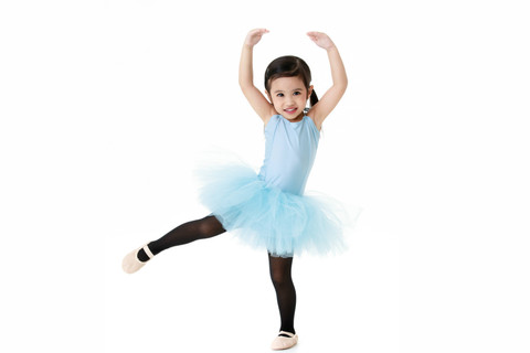 Ilustrasi anak menari balet. Foto: Bangkok Click Studio/Shutterstock