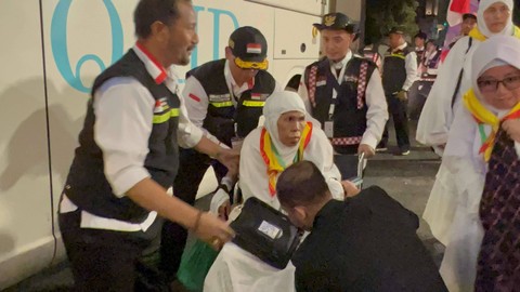 Kedatangan jemaah haji dari Madinah ke Makkah Foto: Ahmad Romadoni/kumparan