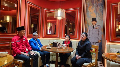 Ketum PAN Zulkfili Hasan bersama Ketum PDIP Megawati Soekarnoputri beserta bacapres Ganjar Pranowo. Foto: PDIP