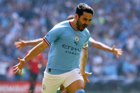 Pemain Manchester City Ilkay Gundogan merayakan gol pertamanya saat hadapi Manchester United di Stadion Wembley, London, Inggris, Sabtu (3/6/2023). Foto: Action Images via Reuters/Paul Childs