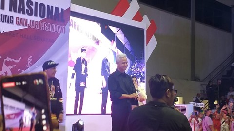 Bacapres Ganjar Pranowo tiba di deklarasi organ relawan Jokowi, Sabtu (3/6/2023). Foto: Paulina Herasmaranindar/kumparan