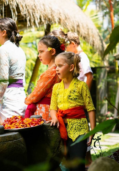 Ilustrasi Turis Asing di Bali. Foto: Shutter Stock