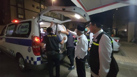 Jemaah haji yang sakit di Madinah mulai dipindahkan ke Makkah. Foto: Dok. Kemenkes RI