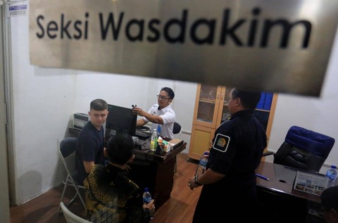 Bodhi Mani Risby-Jones di Bandara Internasional Soekarno-Hatta, Sabtu (10/6/2023). Foto: Muhammad Iqbal/Antara Foto