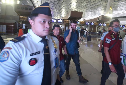 Bodhi Mani Risby-Jones di Bandara Internasional Soekarno-Hatta, Sabtu (10/6/2023). Foto: Muhammad Iqbal/Antara Foto