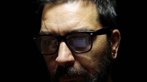 Ilustrasi hipnotis. Foto: Sandro Amato/Shutterstock