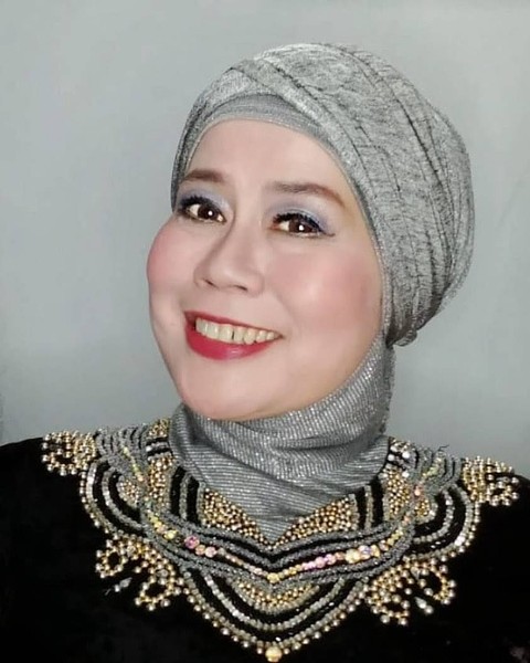 Instagram/@dewiyullofficial