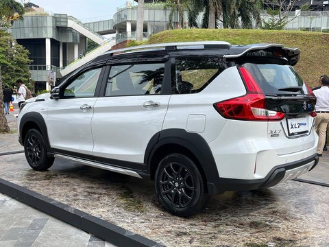 PT Suzuki Indomobil Sales (SIS) resmi meluncurkan Suzuki XL7 Hybrid di Jakarta (15/6/2023). Foto: Sena Pratama/kumparan