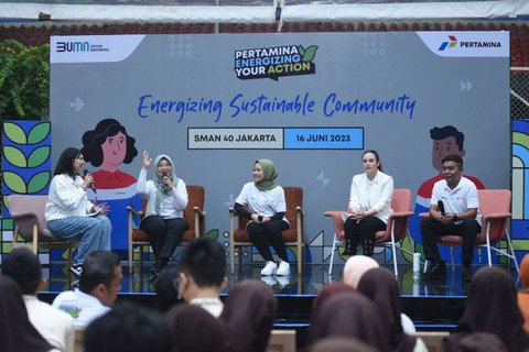 PT Pertamina bersama sekolah Adiwiyata untuk menggaungkan penggunaan energi baru dan terbarukan (EBT). dok Pertamina. 