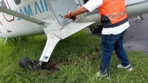 Pesawat SAM Air tergelincir di landasan pacu Bandara Internasional Pattimura Ambon, Minggu (18/6). Foto: Dok. Istimewa
