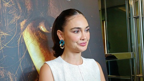 Luna Maya di Peluncuran Trailer Film Suzanna Malam Jumat Kliwon.   Foto: Aprilandika Pratama/kumparan