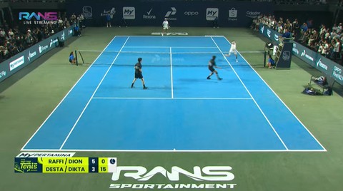 Raffi Ahmad-Dion Wiyoko vs Desta Dikta Lagi lagi Tenis. Foto: Youtube/@RansEntertaiment