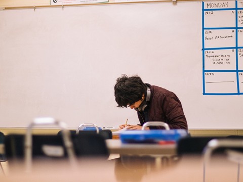 Ilustrasi soal UP PPG 2023 dan kunci jawaban. Sumber: unsplash.com/JeswinThomas.