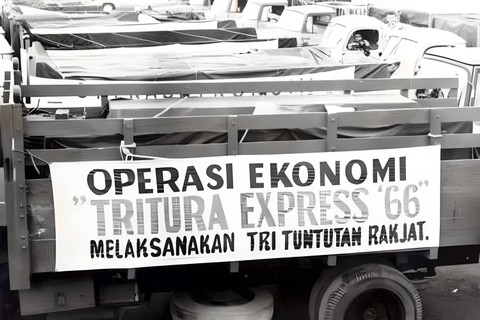 Gambar Tritura Express '66. Foto: IPPHOS