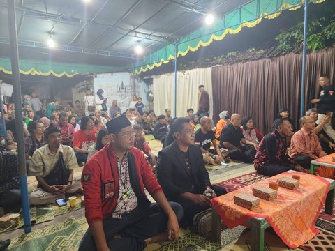 Sarasehan penutupan rangkaian Bulan Bung Karno di Lapangan Pasar Senen, Pathuk, Ngampilan, Yogyakarta pada Jumat (30/6) malam. Foto: Hasto Prakoso