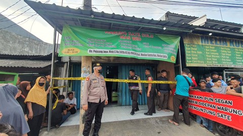 TKP pembunuhan pemilik Warung Sate Mas Wid, Kota Bekasi, Jumat (30/6). Dok: kumparan.
