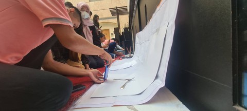 Kala Anak-anak Disabilitas Mengajar Teknik Fotografi Pakai Ponsel