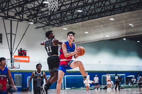 Tim putra DBL Indonesia All-Star 2023 saat melawan NSX Express di Chicago Summer Jam, Amerika Serikat, pada Jumat (7/7). Foto: DBL Indonesia
