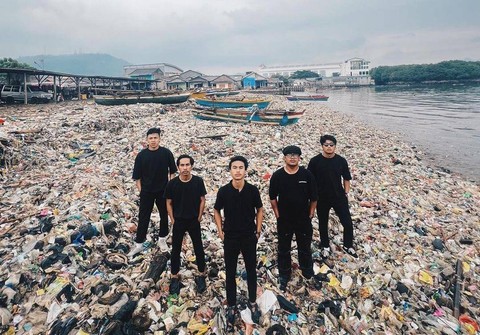 Pandawara Group akan melakukan aksi bersih sampah di salah satu pantai di Bandar Lampung pada Senin (10/7) besok. | Foto : Instagram @pandawaragroup