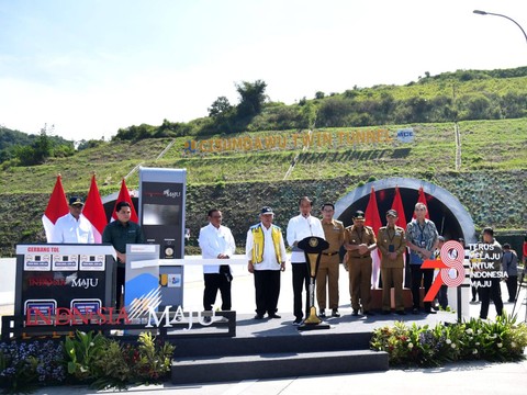 Presiden Jokowi di peresmian Tol Cisumdawu. Foto: Biro Pers Sekretariat Presiden