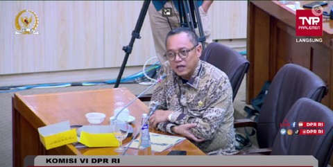 Anggota Komisi VI DPR dari fraksi PDIP, Deddy Yevri Hanteru Sitorus. Foto: DPR RI