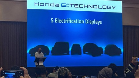 Bocoran produk baru agen pemegang merek (APM) di helatan Gaikindo Indonesia International Auto Show (GIIAS) 2023. Foto: Sena Pratama/kumparan