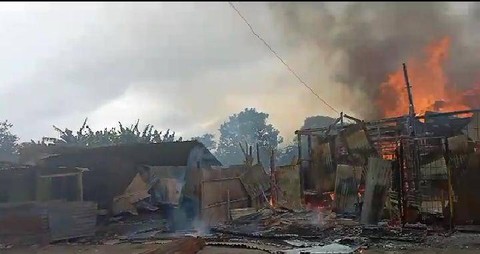 Kerusuhan di Kabupaten Dogiyai, Papua Tengah, Jumat (14/7/2023). Foto: Dok. Istimewa