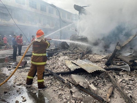 Setidaknya 8 ruko terbakar dalam peristiwa ini. Foto: Yusrizal/Hi!Pontianak 