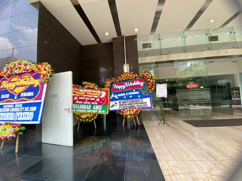 Kondisi Gedung K-Link pasca kebakaran, Minggu (16/7).  Foto: Hedi/kumparan