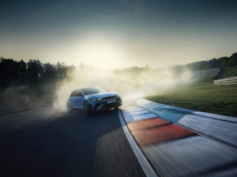 Mobil listrik Hyundai IONIQ 5 N. Foto: Hyundai