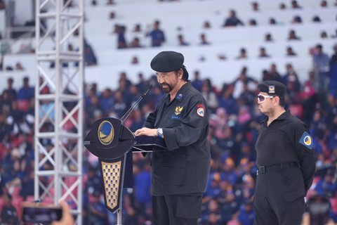 Ketua Umum Partai NasDem, Surya Paloh menyampaikan pidato saat Apel Siaga Partai NasDem di GBK, Senayan, Minggu (16/7/2023). Foto: Dicky Adam Sidiq/kumparan