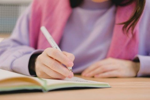Ilustrasi contoh soal TPS, sumber foto: Pexels/SHVETS production
