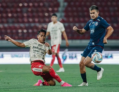 Arema FC vs Bali United di Stadion Kapten I Wayan Dipta, Gianyar, Jumat (21/07/2023) Foto: Instagram/@aremafcofficial