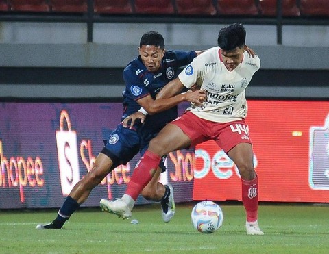 Arema FC vs Bali United di Stadion Kapten I Wayan Dipta, Gianyar, Jumat (21/07/2023) Foto: Instagram/@aremafcofficial