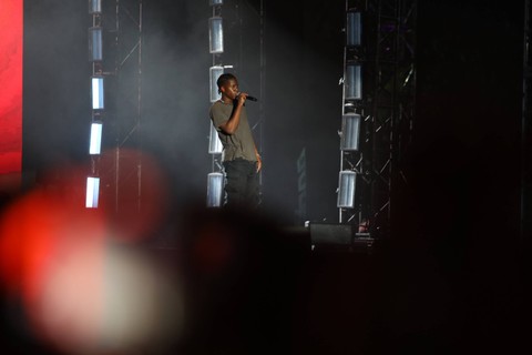 Daniel Caesar memeriahkan panggung We The Fest 2023 di GBK Sport Complex, Senayan, Jakarta, Sabtu (22/7/2023). Foto: Aditia Noviansyah/kumparan
