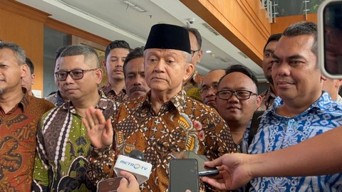 Wakil Ketua MUI Anwar Abbas di Pengadilan Negeri Jakarta Pusat, Rabu (26/7/2023). Foto: Haya Syahira/kumparan