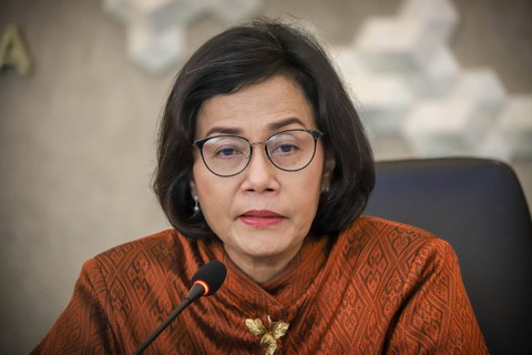 Menkeu Sri Mulyani dalam konferensi pers Devisa Hasil Ekspor di Kemenko Perekonomian, Jakarta, Jumat (28/7/2023). Foto: Jamal Ramadhan/kumparan