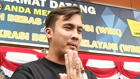 Rendy Kjaernett jalani lanjutan sidang cerai di Pengadilan Negeri Bekasi, Jawa Barat, Rabu (31/7/2023). Foto: Giovanni/kumparan