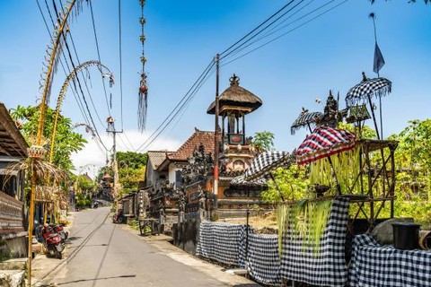 Ilustrasi Selamat Hari Raya Galungan dan Kuningan 2023 Bahasa Bali, Foto: Unsplash/Circle Creative Studio.