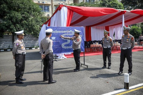 Korlantas Polri resmi mengubah sirkuit untuk ujian praktik pembuatan SIM motor dari bentuk angka 8 dan zig-zag menjadi huruf S. Foto: Jamal Ramadhan/kumparan