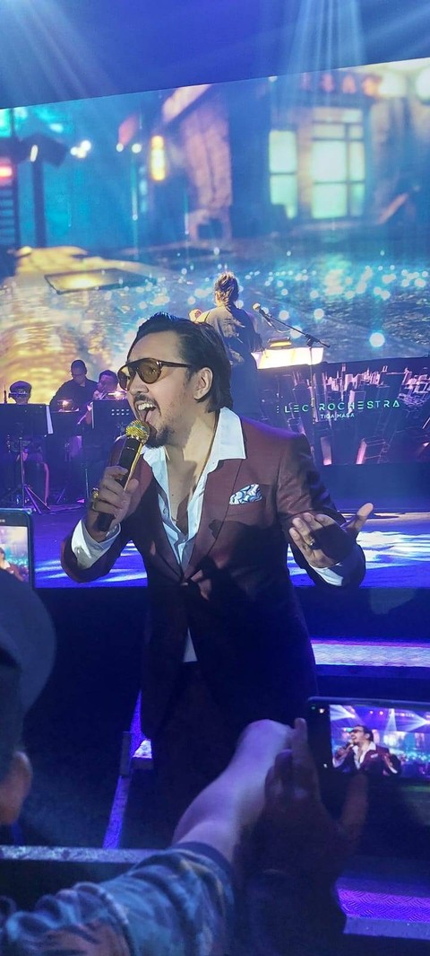 David Bayu di konser 'Electrochestra Tiga Masa'. Foto: Dok. Istimewa