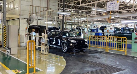 Produksi Toyota Yaris Cross HEV di Karawang Plant 2 Foto: Gesit Prayogi/kumparan