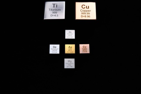 Ilustrasi Contoh Bahan Semikonduktor. (Sumber: Pixabay)